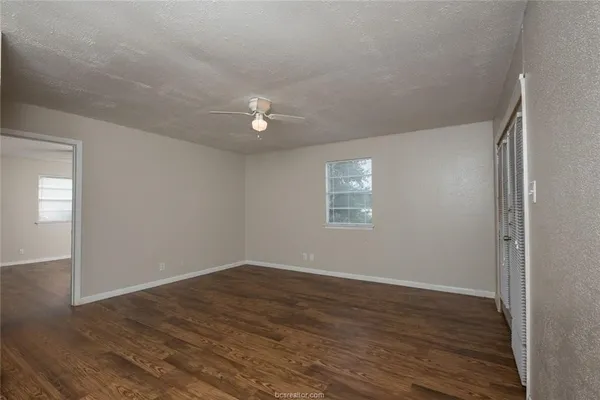 $825 | 3900 Old College Road, Unit 2, Bryan, TX 77801