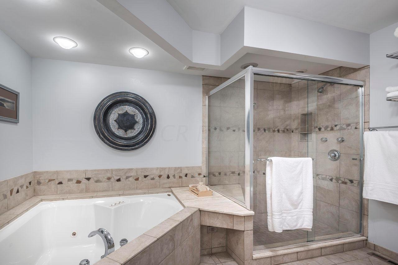 6015 Cooper Road Columbus, OH 43231 - Photo 24 of 56