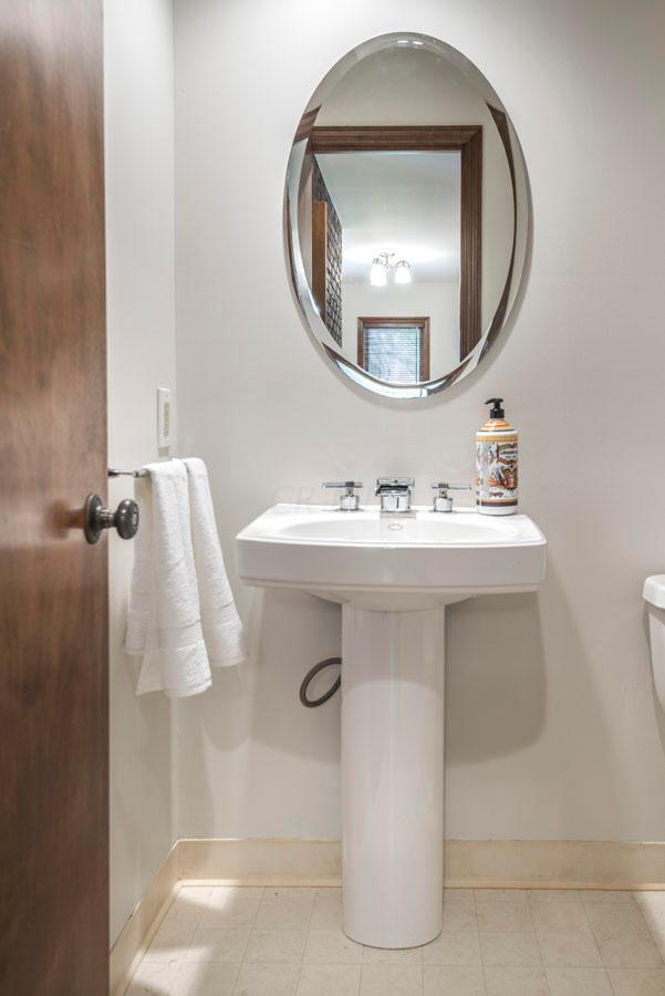 6015 Cooper Road Columbus, OH 43231 - Photo 29 of 56