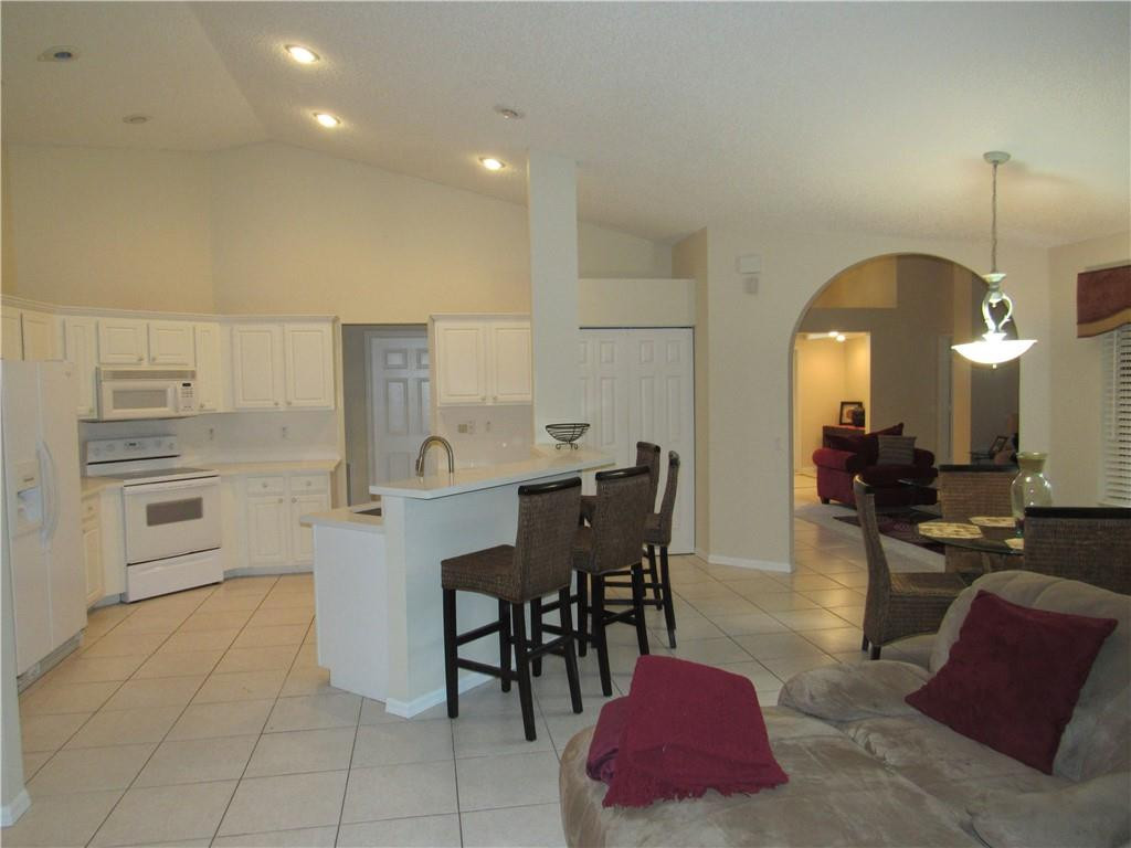 3381 Overlook Road Davie, FL 33328 - Photo 11 of 34 Photo 11