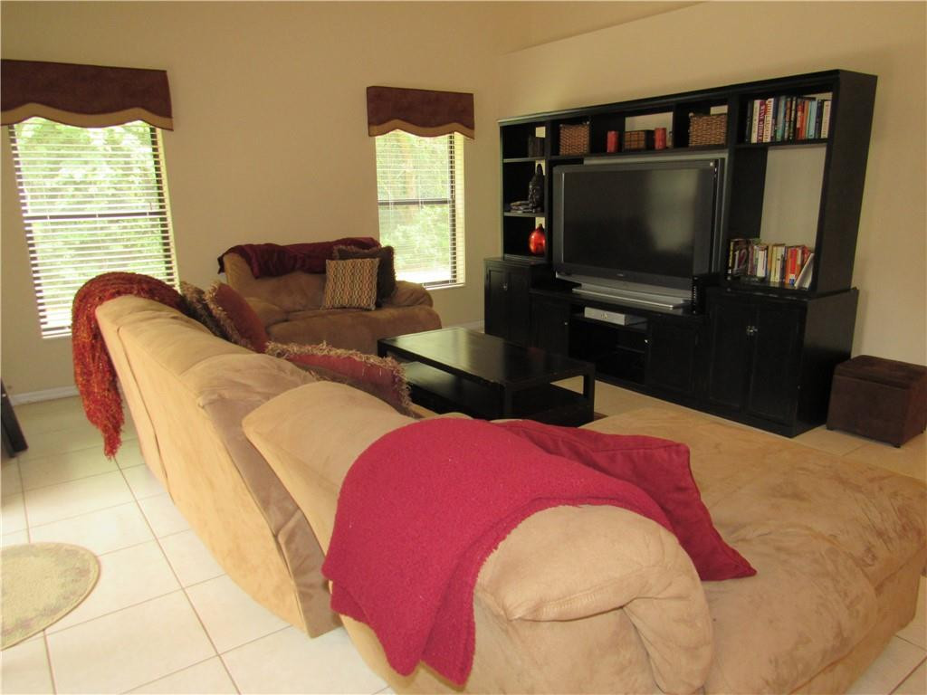 3381 Overlook Road Davie, FL 33328 - Photo 13 of 34 FAMILY ROOM