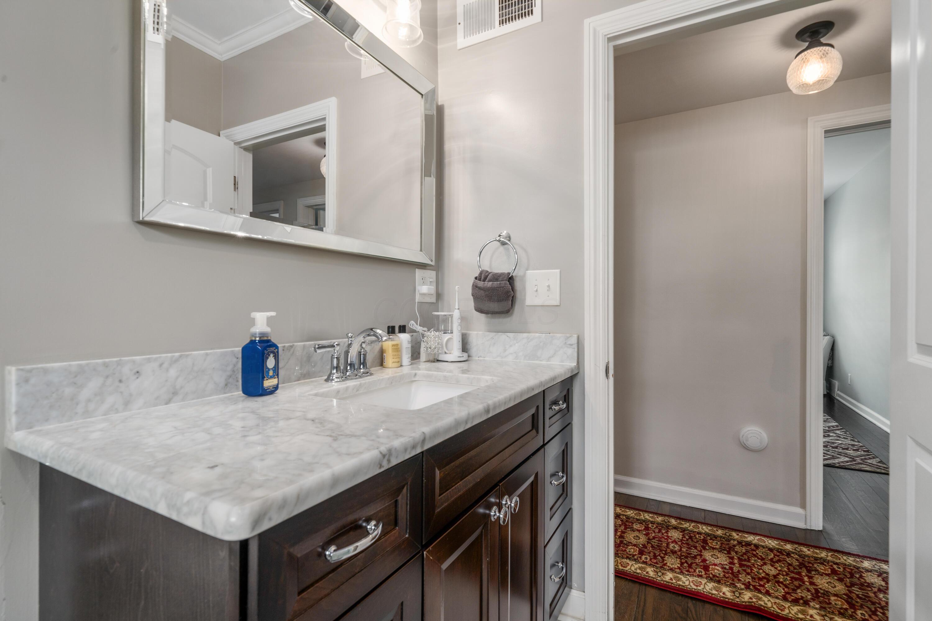 212 South Gould Road Columbus, OH 43209 - Photo 39 of 59 DSC00977