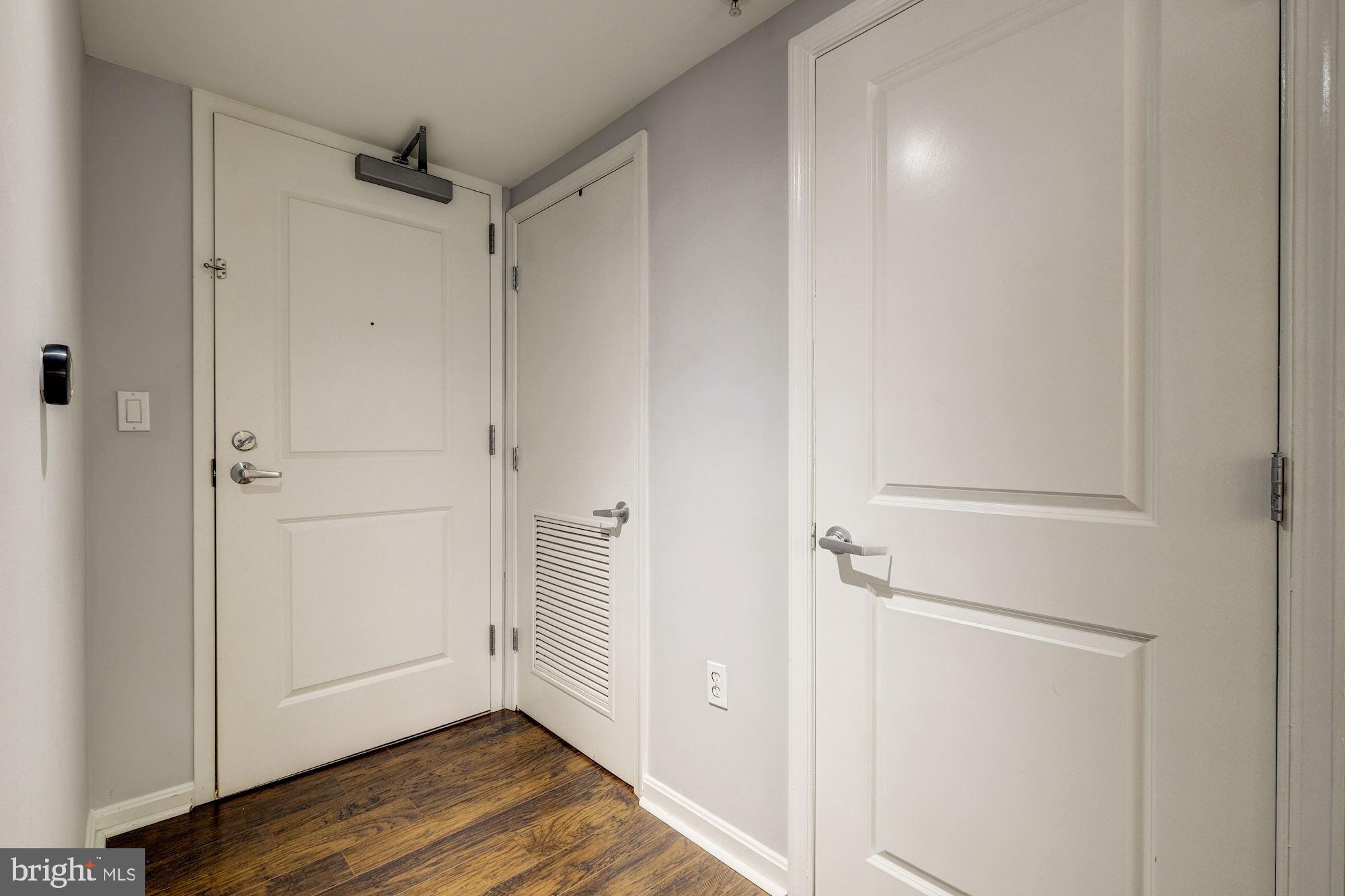 1225 13th Street Northwest, Unit 307 Washington, DC 20005 - Photo 8 of 17 Foyer