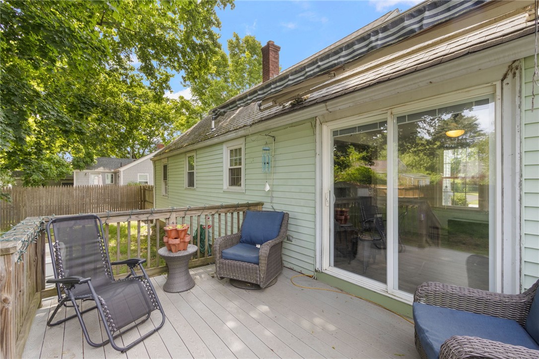 100 Penguin Avenue Warwick, RI 02818 - Photo 30 of 42