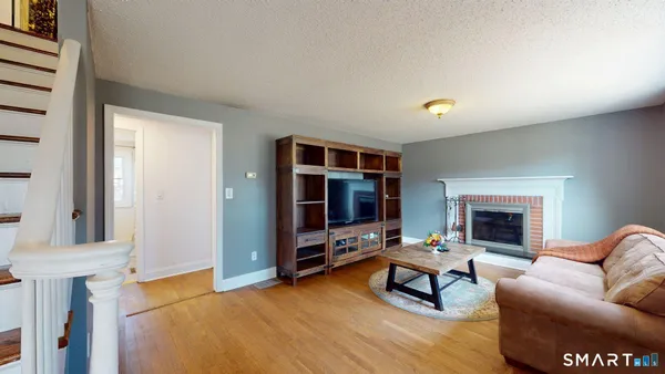 $324,900 | 13 Pine Drive, Windsor Locks, CT 06096