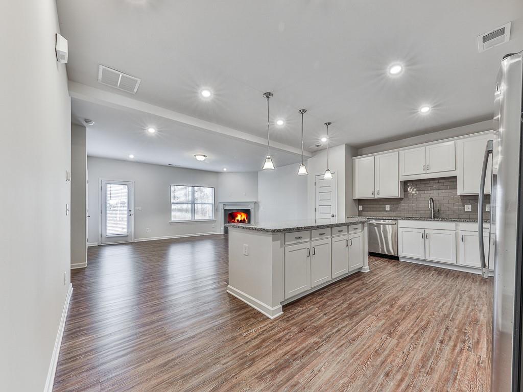 204 Centennial Circle Canton, GA 30114 - Photo 7 of 36