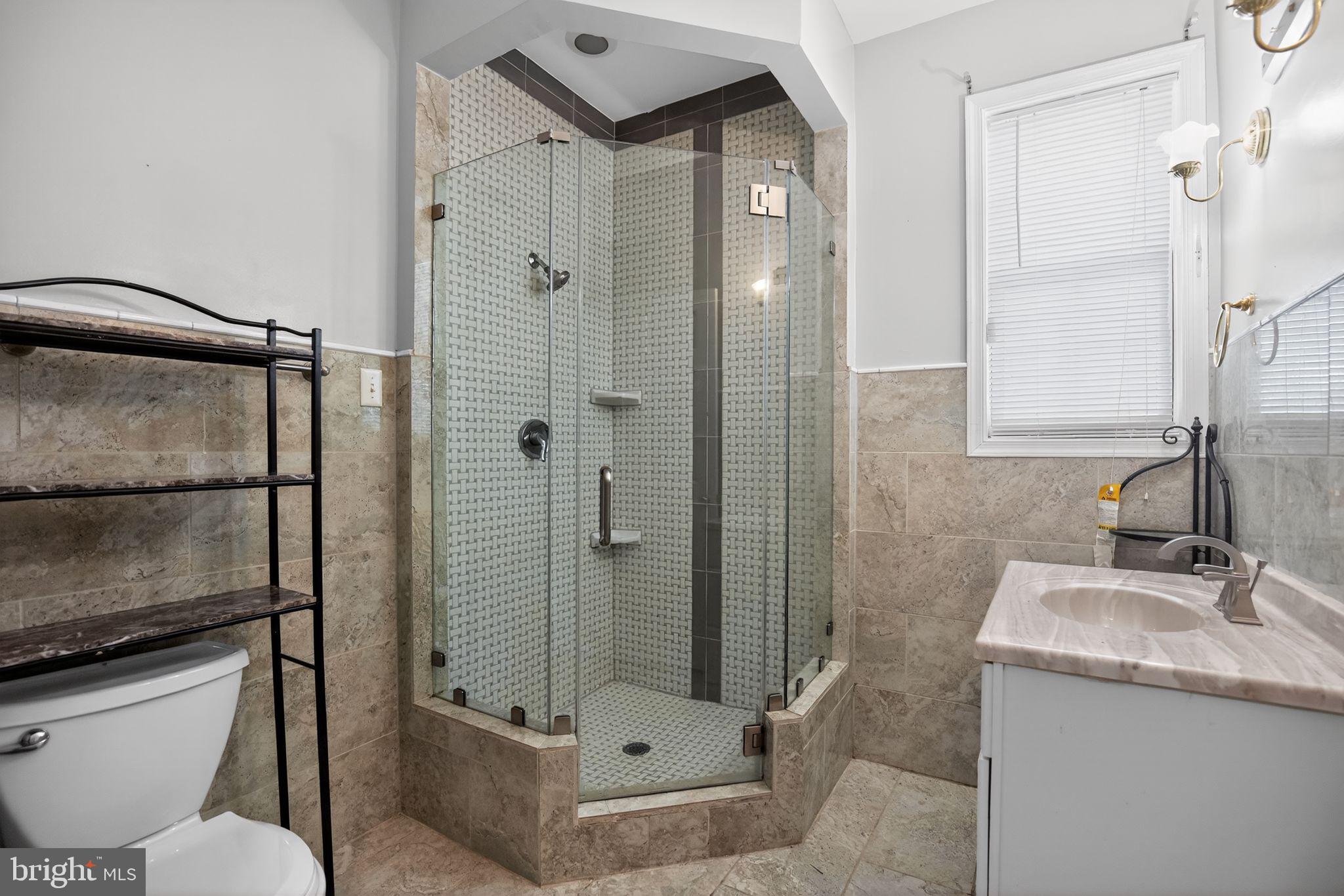 6422 Horseshoe Road Clinton, MD 20735 - Photo 27 of 30 Bathroom #3