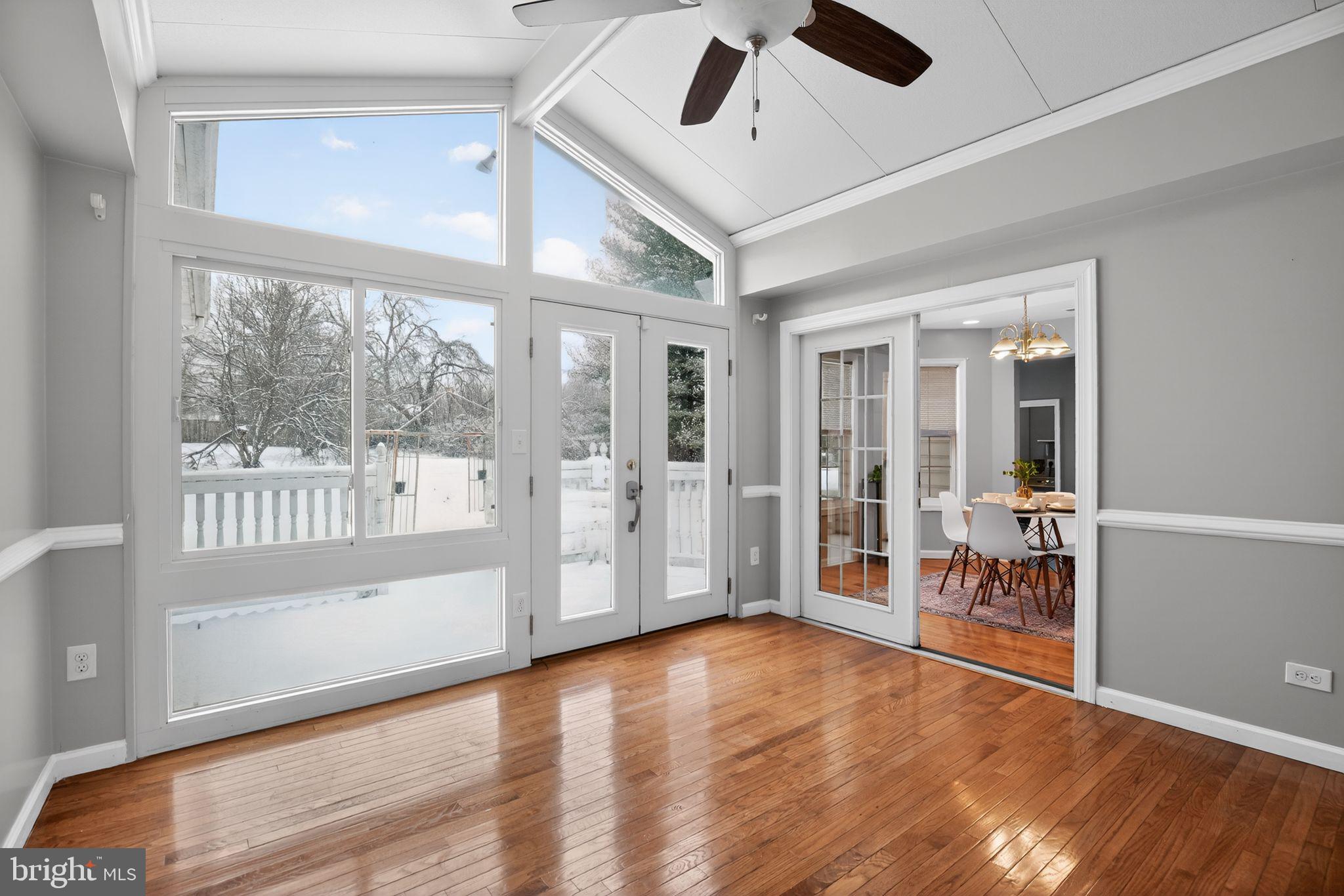 6422 Horseshoe Road Clinton, MD 20735 - Photo 7 of 30 Light, bright sunroom