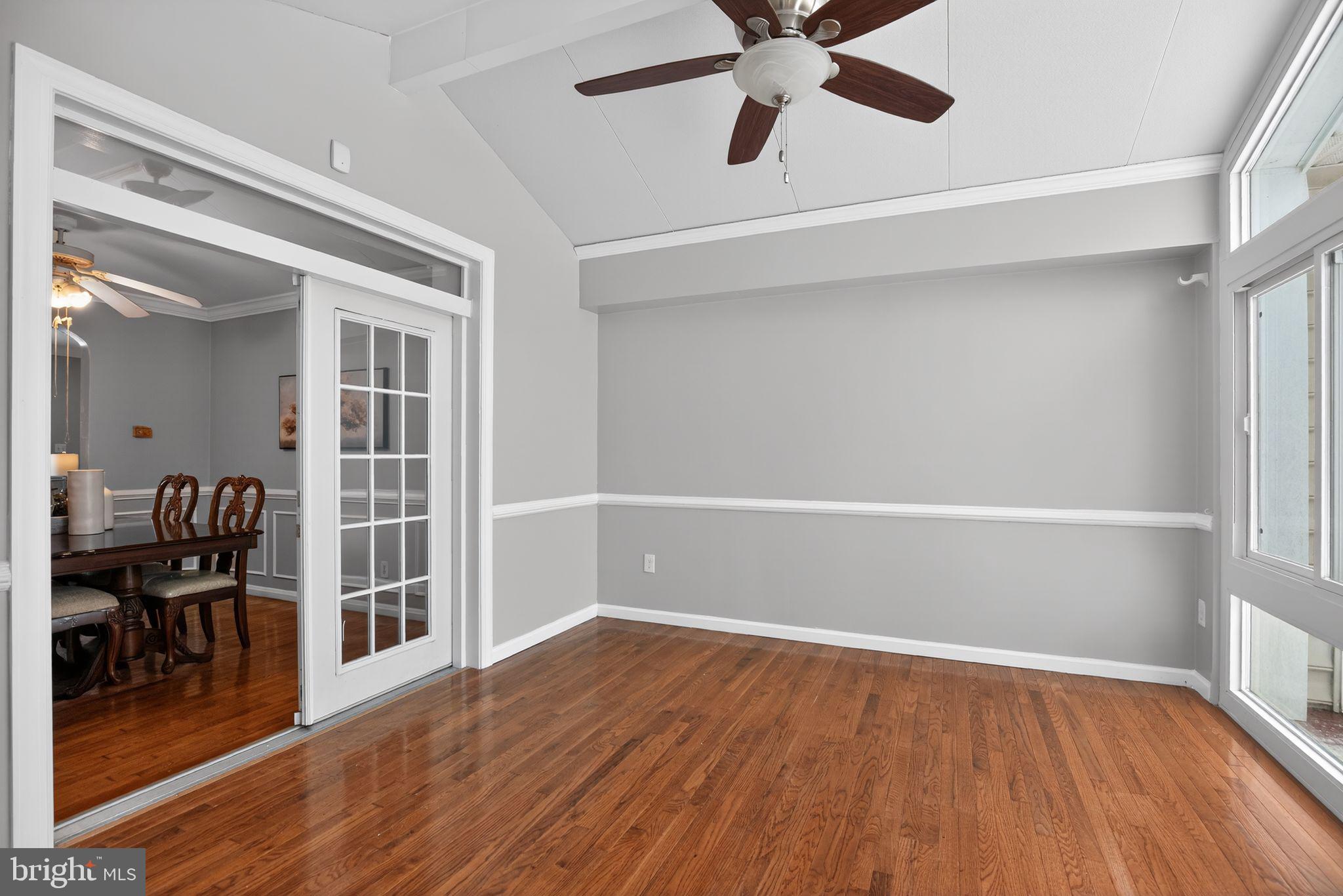 6422 Horseshoe Road Clinton, MD 20735 - Photo 8 of 30 Light, bright sunroom - view 2