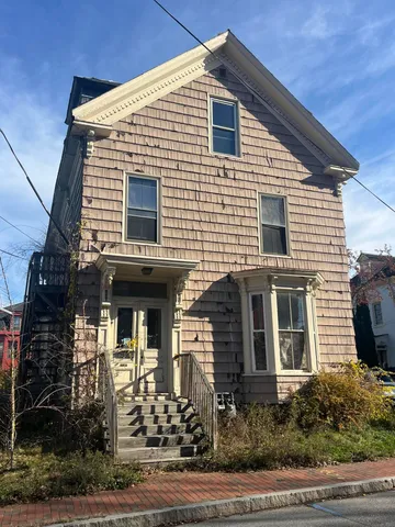$599,979 | 10 Walker Street, Portland, ME 04102