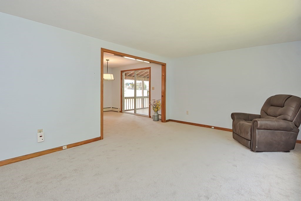 138 Howe Street, Unit 138 Marlborough, MA 01752 - Photo 11 of 32