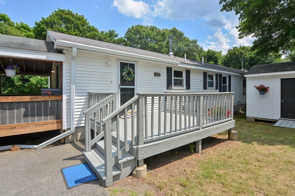138 Howe Street, Unit 138 Marlborough, MA 01752 - Photo 5 of 32