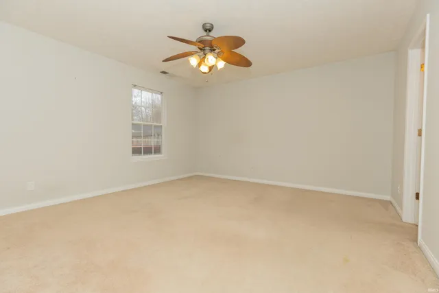 $250,000 | 10008 Clippinger Road, Evansville, IN 47725