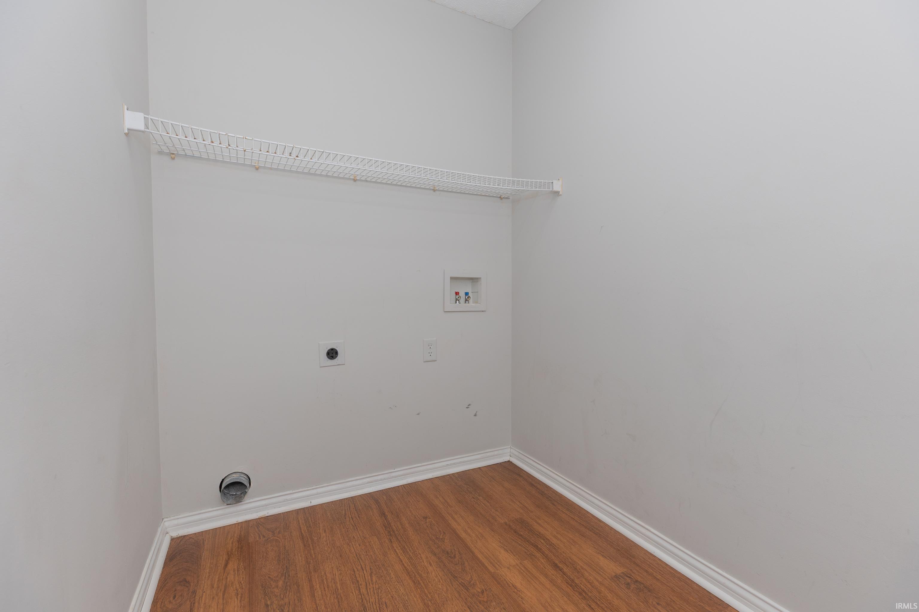 10008 Clippinger Road Evansville, IN 47725 - Photo 8 of 23