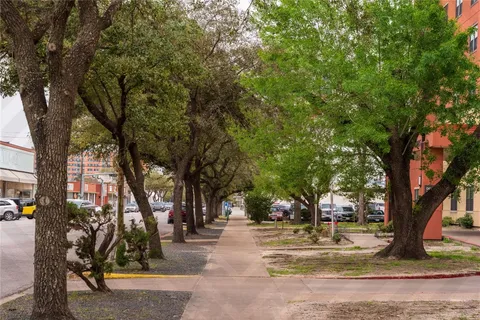 $619,000 | 411 West 17th Street, Unit C, Houston, TX 77008