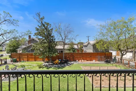 $619,000 | 411 West 17th Street, Unit C, Houston, TX 77008