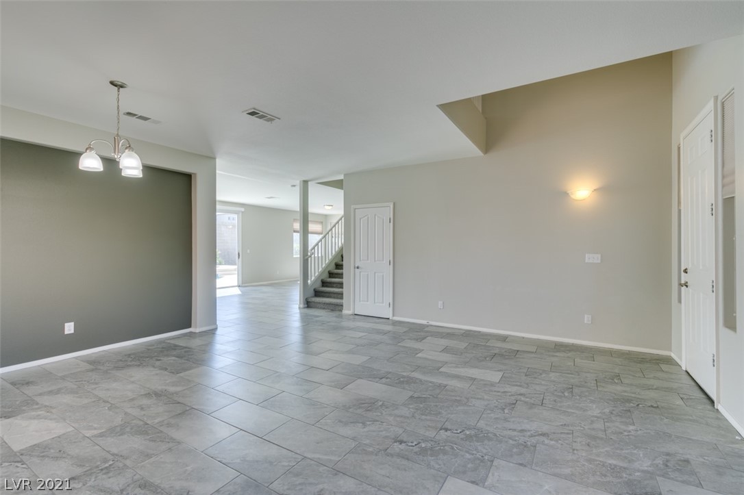 873 Sumner Ranch Road Henderson, NV 89012 - Photo 4 of 26 Gallery Image 4