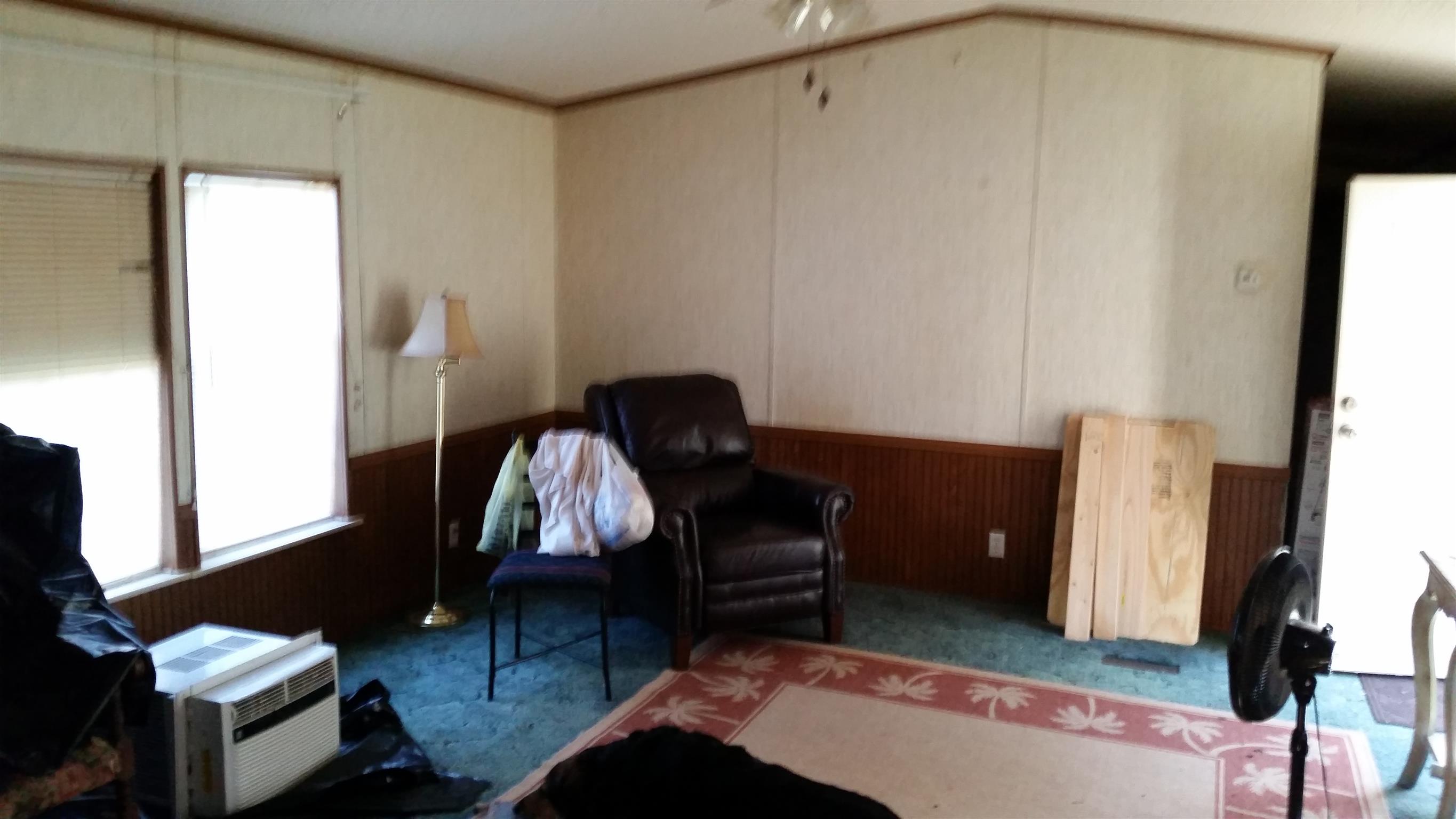 277 Hiwassee Road Lebanon, TN 37087 - Photo 9 of 15 a workspace with furniture and window