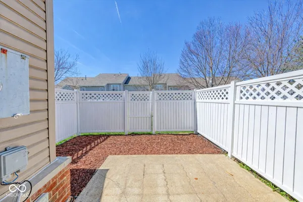 $259,900 | 544 Crawford Drive, Westfield, IN 46074