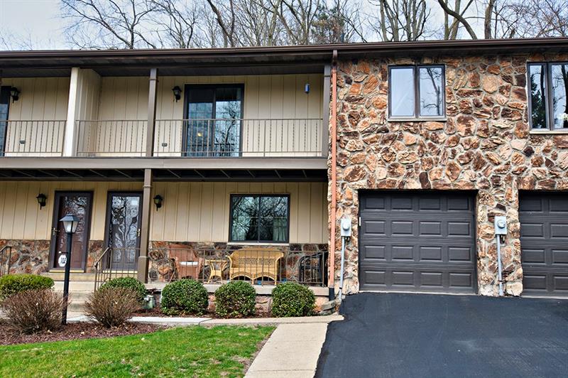 102 Forest Ridge Drive Pittsburgh, PA 15221 - Photo 1 of 10 Gallery Image 1