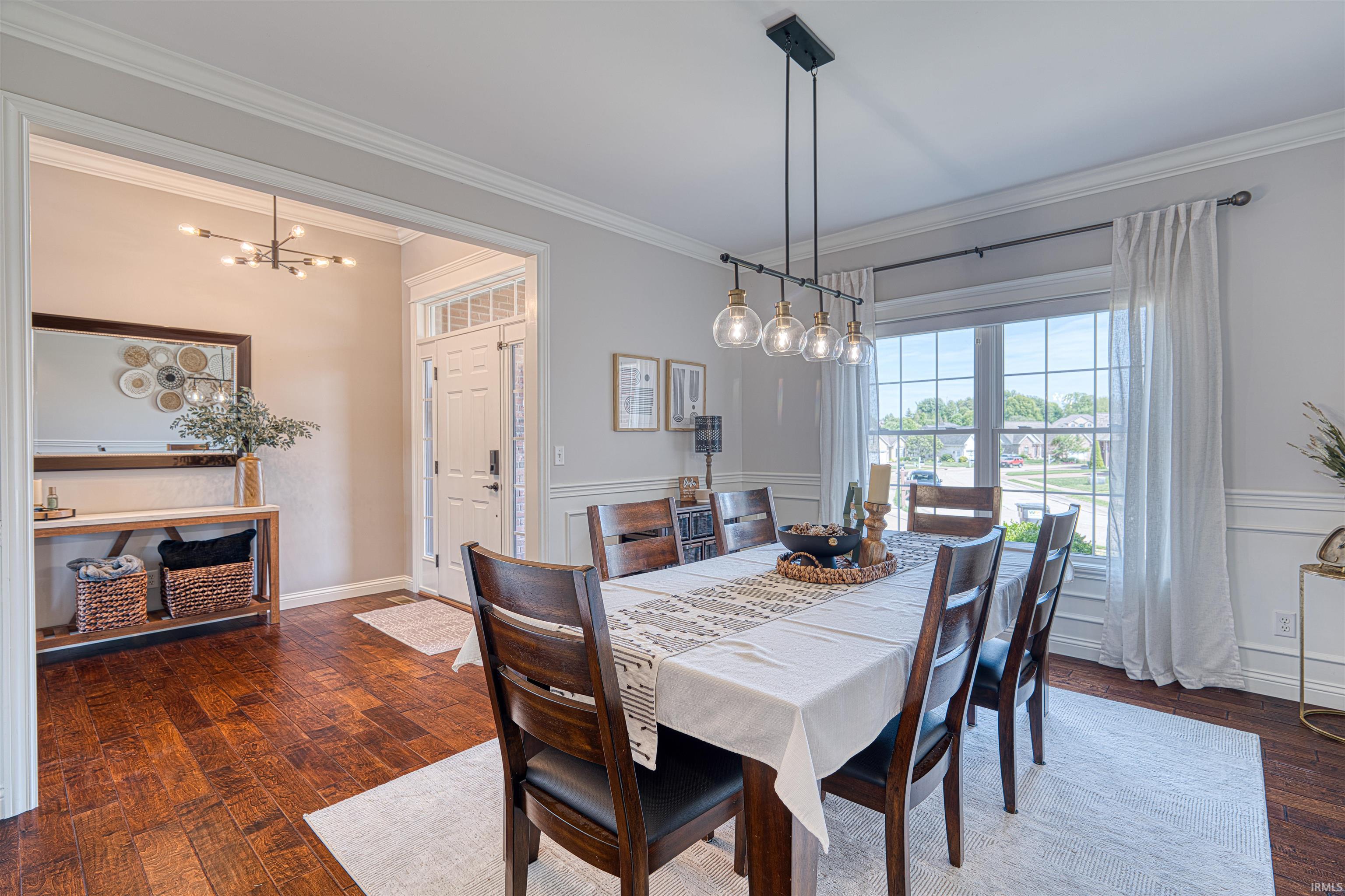 4298 Huntington Ridge Circle Newburgh, IN 47630 - Photo 10 of 36 Gallery Image 10