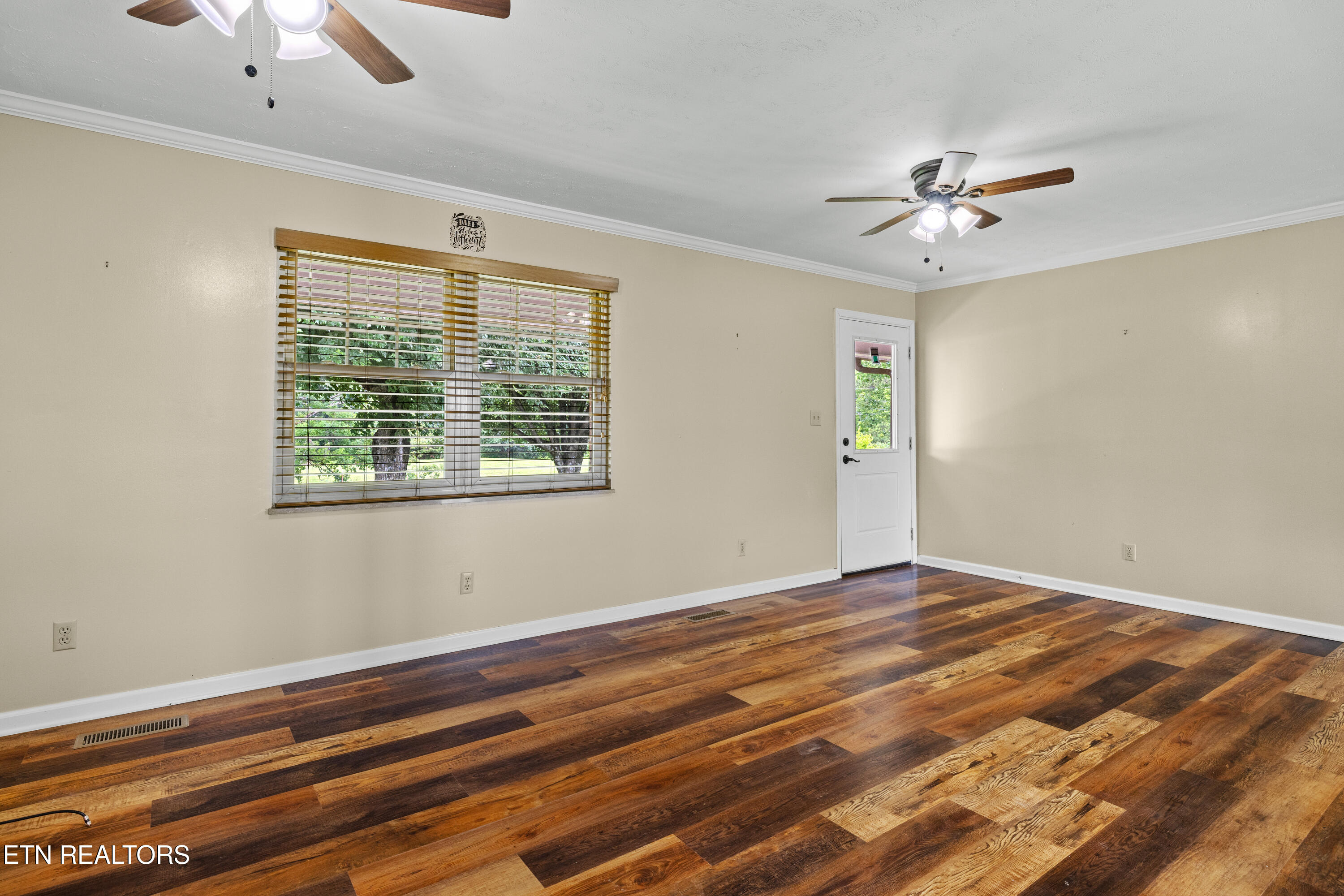 8055 Steekee Creek Road Loudon, TN 37774 - Photo 29 of 60 8055SteekeeCreekRd-22