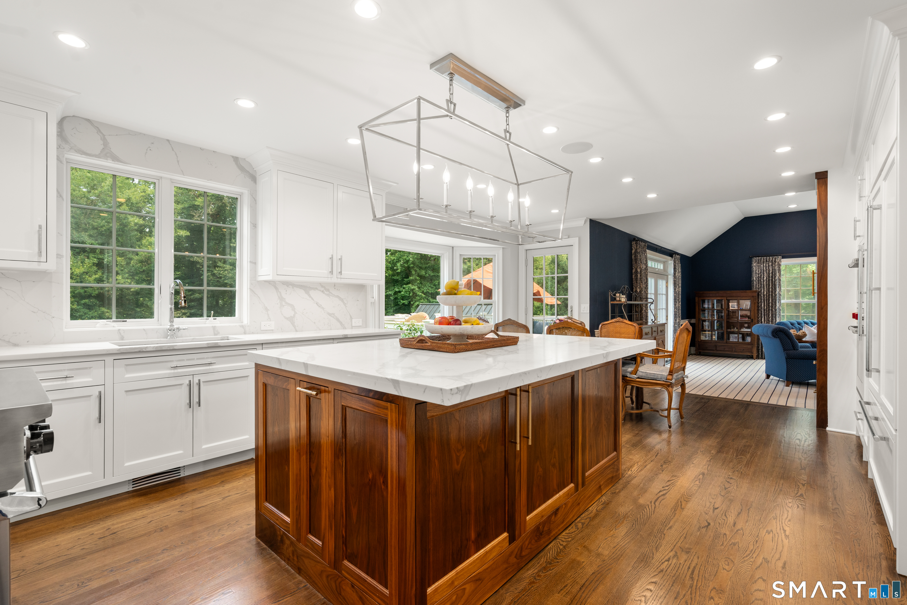 42 Anvil Road Fairfield, CT 06890 - Photo 5 of 39