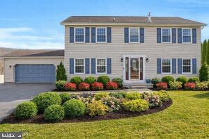 6 James Street Mill Hall, PA 17751 - Photo 2 of 39 front view of a house with a yard