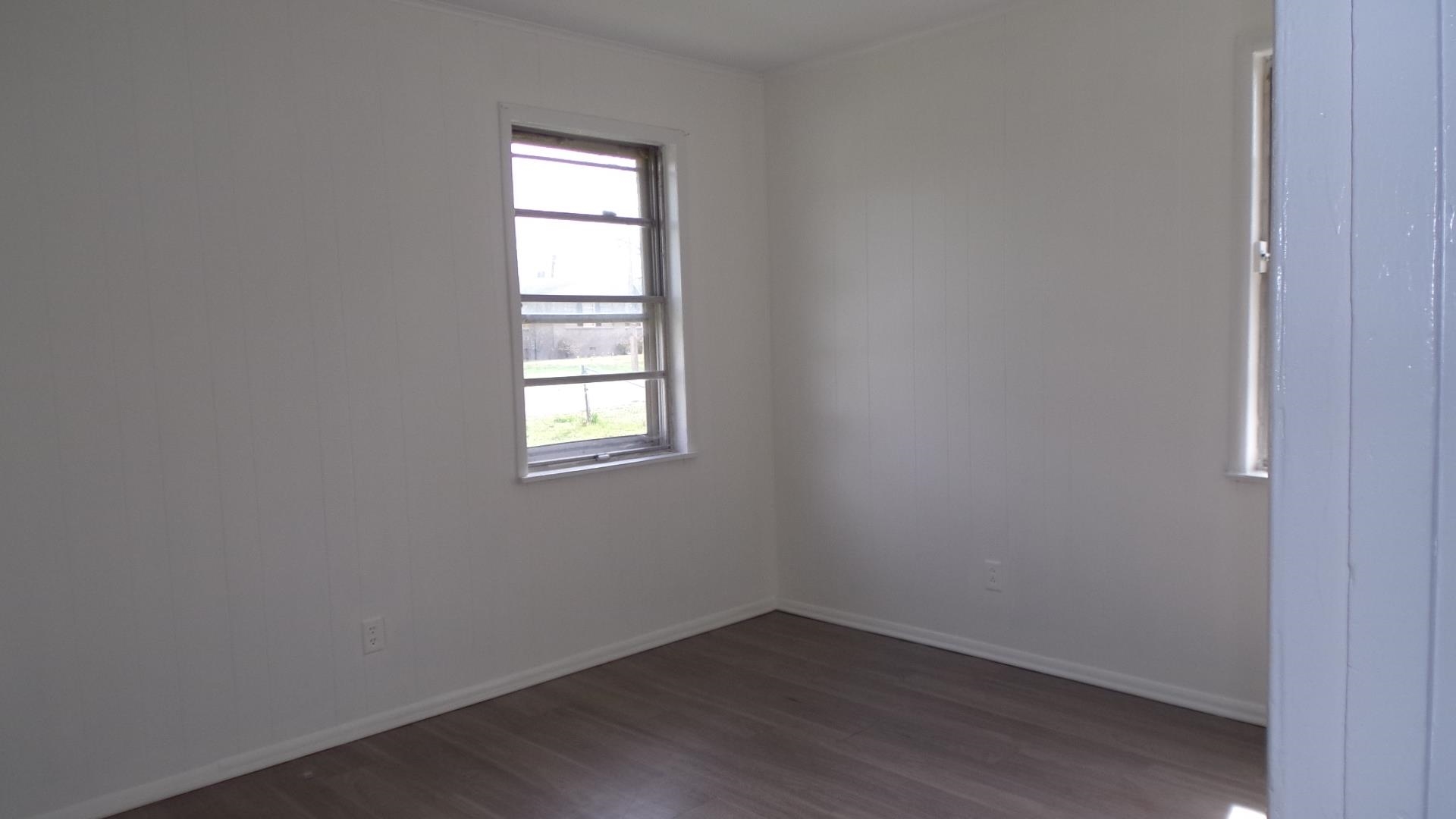 5057 Gill Road Memphis, TN 38109 - Photo 9 of 11