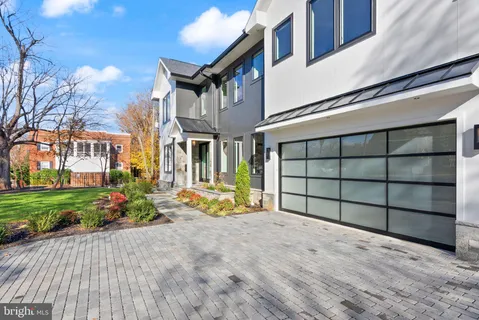 $3,900,000 | 3108 6th Street North, Arlington, VA 22201