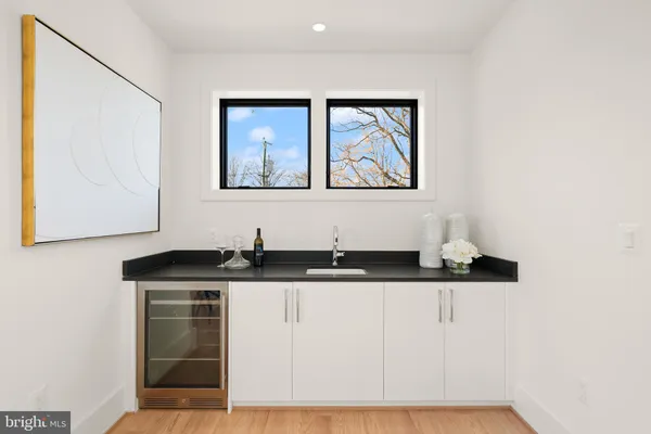 $3,900,000 | 3108 6th Street North, Arlington, VA 22201