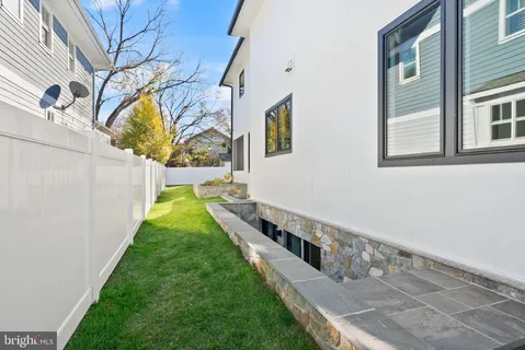 $3,900,000 | 3108 6th Street North, Arlington, VA 22201