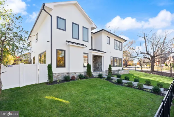 $3,900,000 | 3108 6th Street North, Arlington, VA 22201