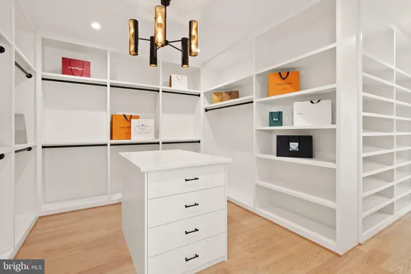 $3,900,000 | 3108 6th Street North, Arlington, VA 22201