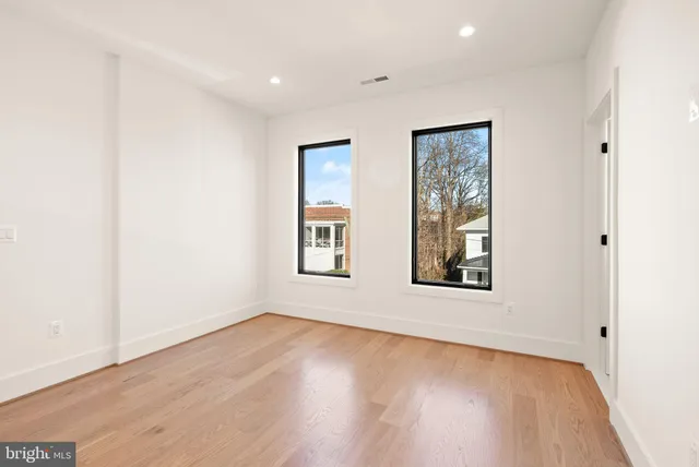 $3,900,000 | 3108 6th Street North, Arlington, VA 22201