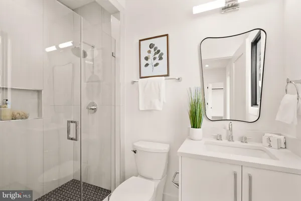 $3,900,000 | 3108 6th Street North, Arlington, VA 22201