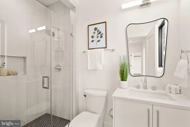 $3,900,000 | 3108 6th Street North, Arlington, VA 22201