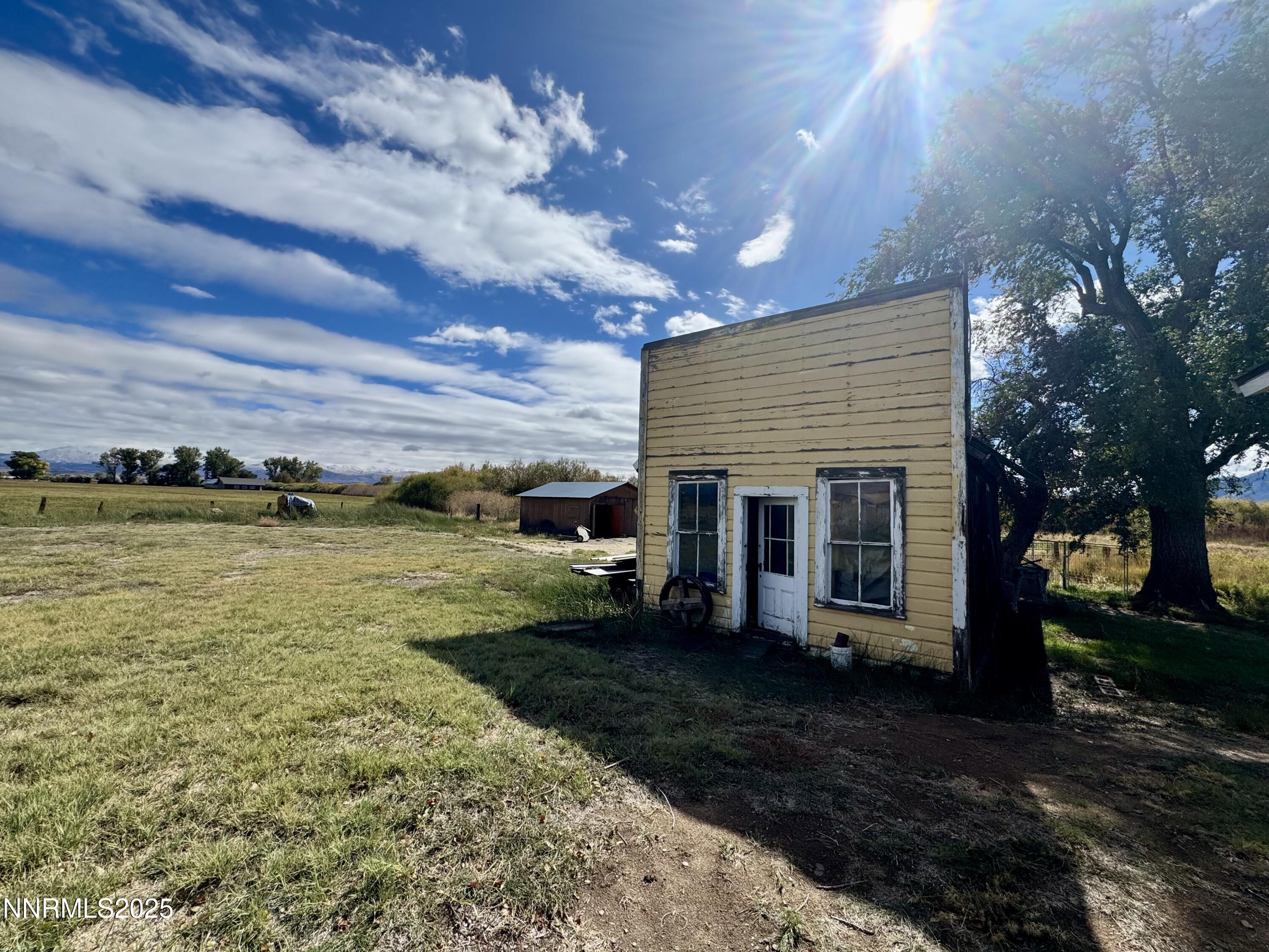 911 Waterloo Lane Gardnerville, NV 89460 - Photo 2 of 49 2