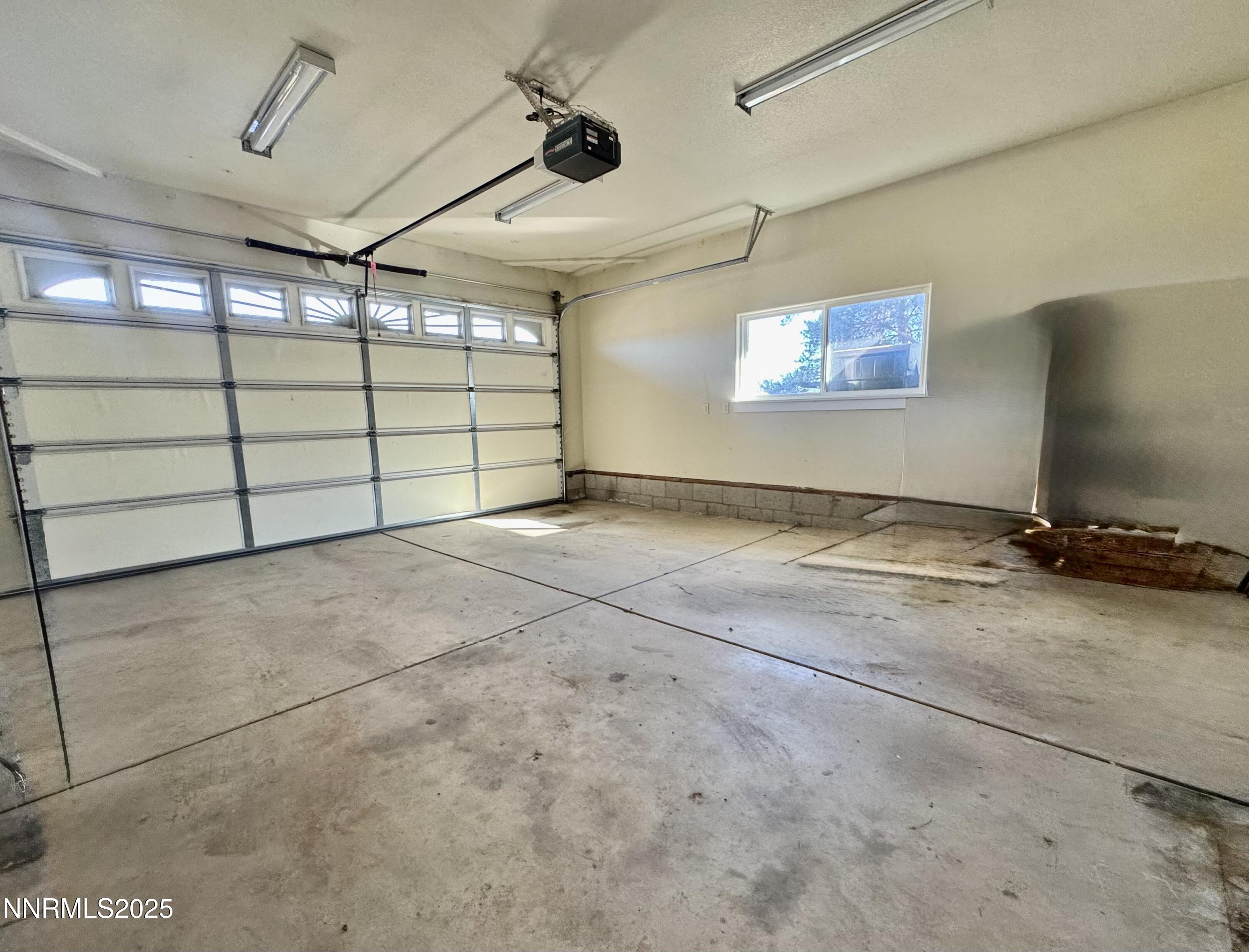 911 Waterloo Lane Gardnerville, NV 89460 - Photo 21 of 49 21