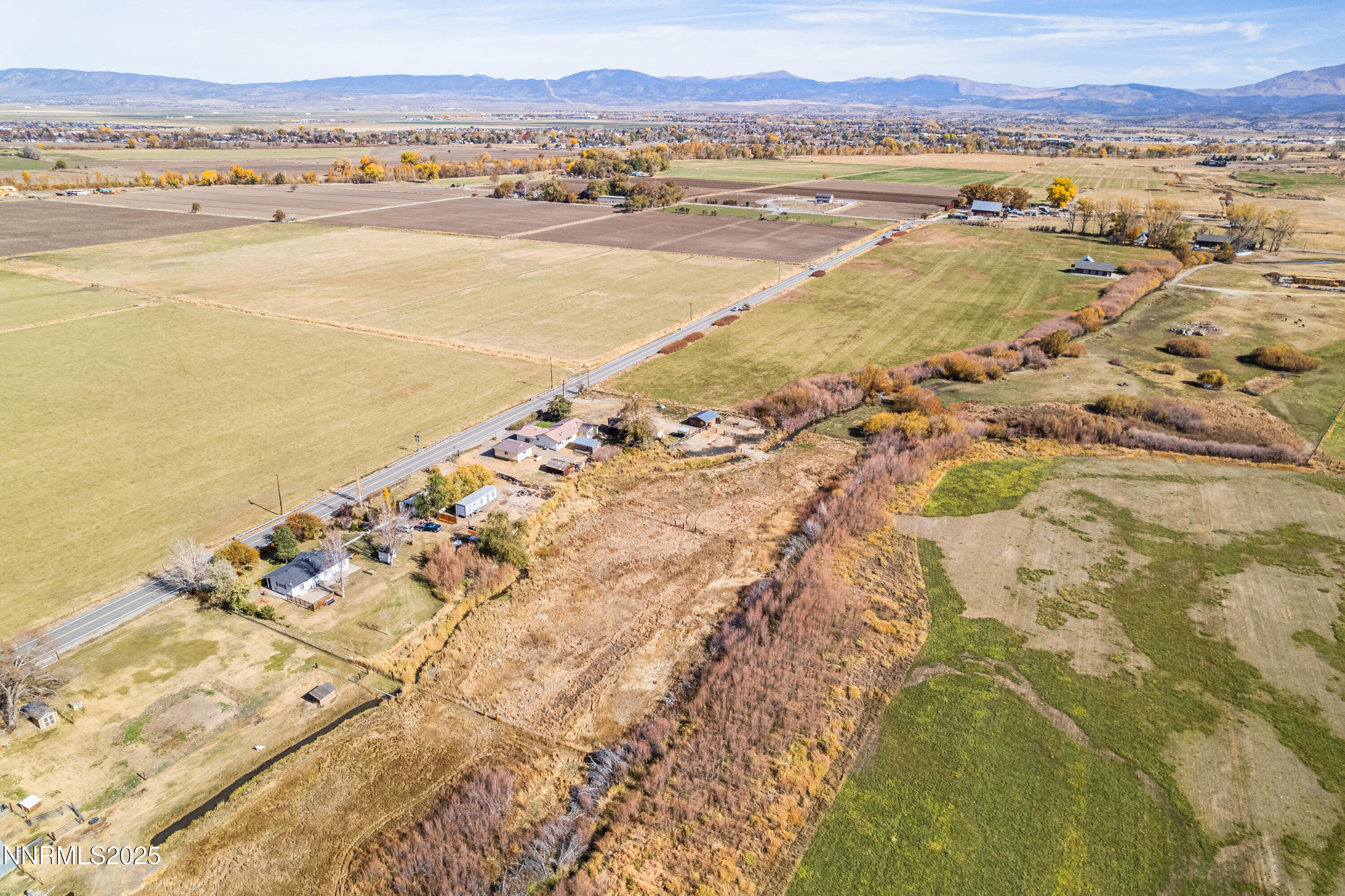 911 Waterloo Lane Gardnerville, NV 89460 - Photo 27 of 49 27