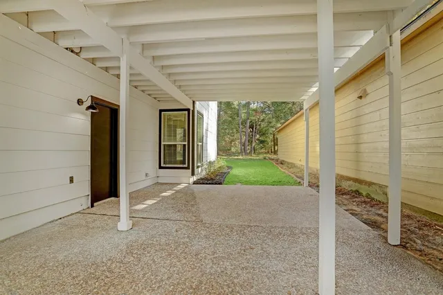 $2,000 | 11126 Twain Drive, Montgomery, TX 77356