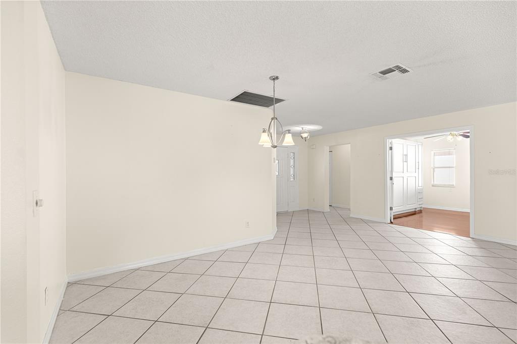 9452 Southwest 93rd Loop Ocala, FL 34481 - Photo 7 of 51 Gallery Image 7