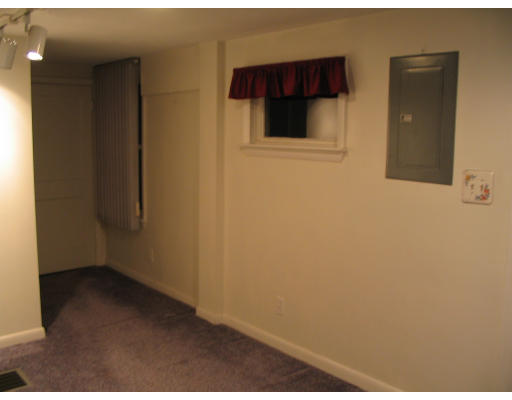 8 Reed Street Hanson, MA 02341 - Photo 7 of 9 Gallery Image 7