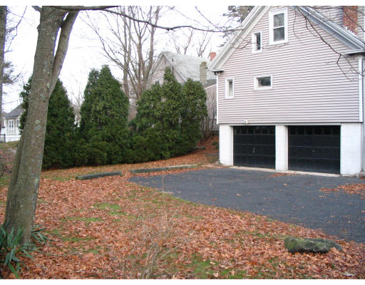 8 Reed Street Hanson, MA 02341 - Photo 8 of 9 Gallery Image 8