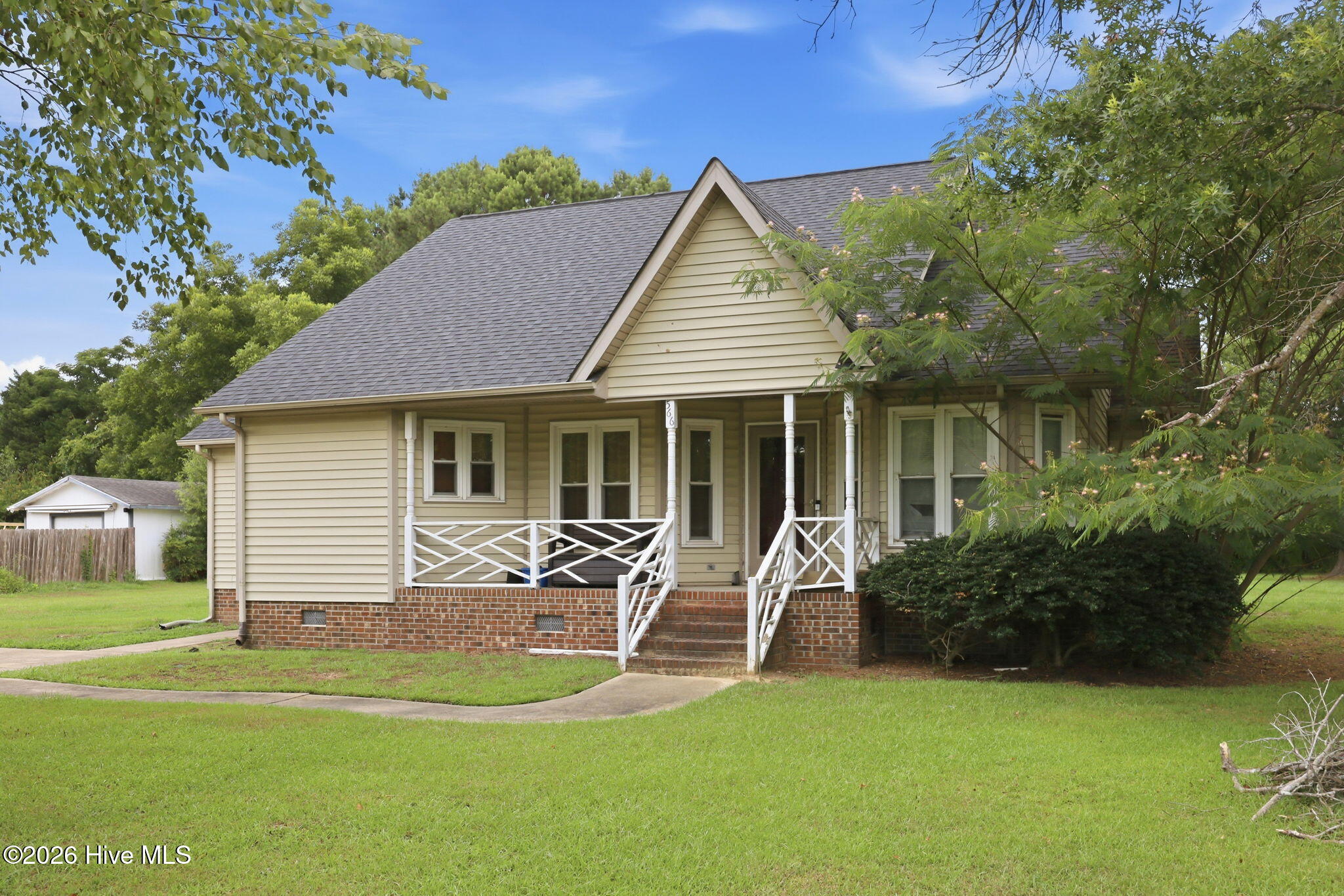 566 Ridge Drive Winterville, NC 28590 - Photo 2 of 55