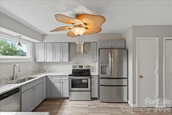 $319,000 | 6610 Point Comfort Lane, Charlotte, NC 28226