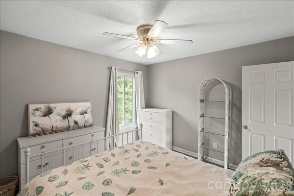 $319,000 | 6610 Point Comfort Lane, Charlotte, NC 28226