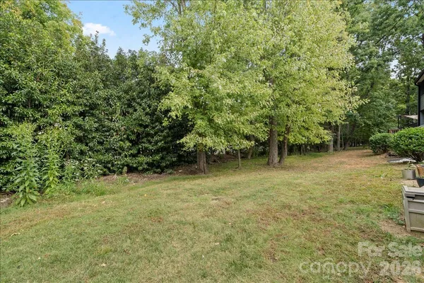 $319,000 | 6610 Point Comfort Lane, Charlotte, NC 28226