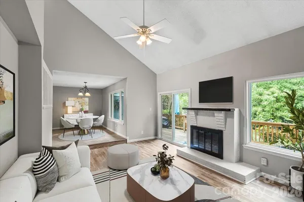 $319,000 | 6610 Point Comfort Lane, Charlotte, NC 28226