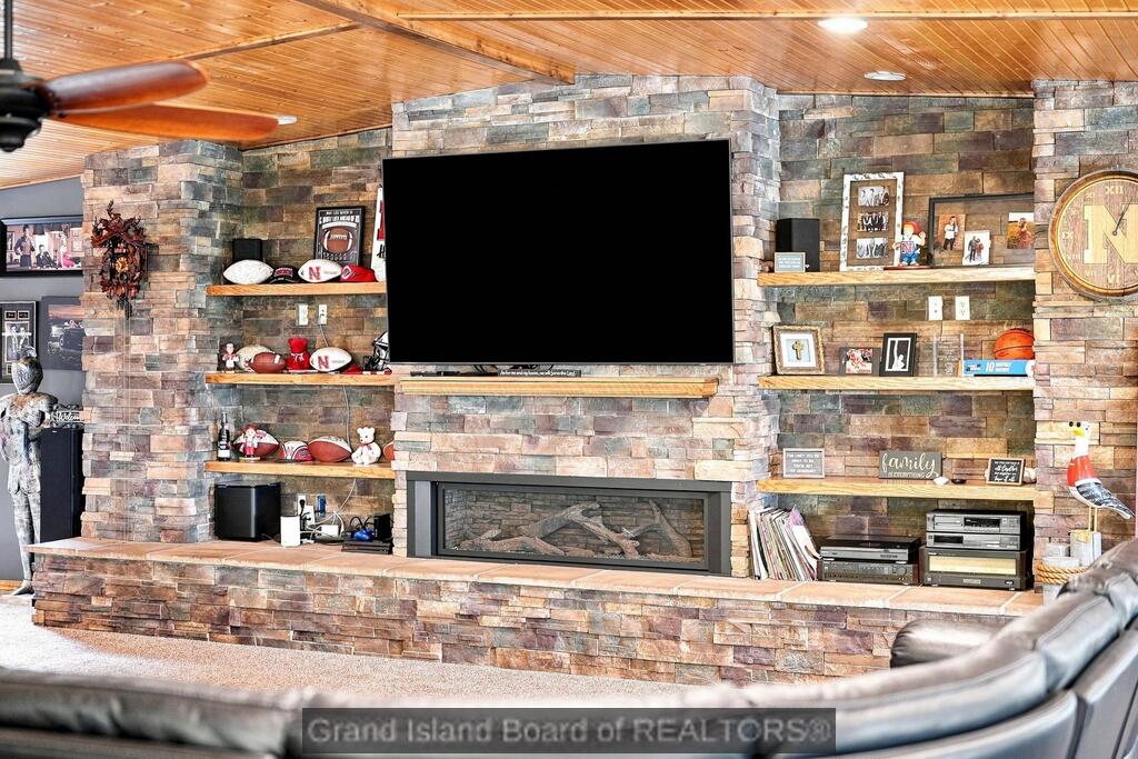 2807 North Engleman Road Grand Island, NE 68803 - Photo 80 of 121 Gallery Image 80